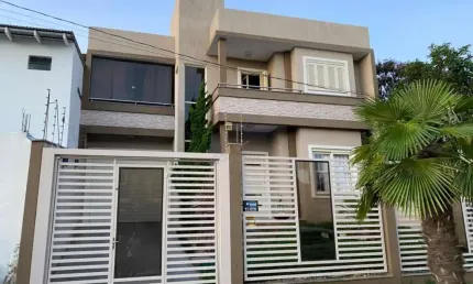 Sobrado com 3 dormitórios sendo 1 com suíte no bairro igara!