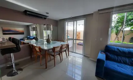 Casa em condomínio fechado, com 3 dormitórios, sendo 1 suíte, moinhos de ventos, canoas.