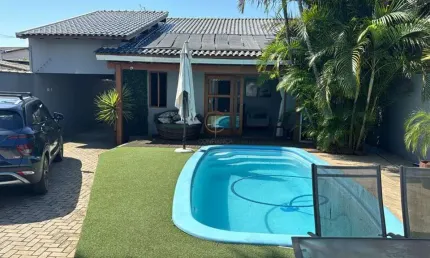 Casa de 2 dormitórios e sobrado de 2 dormitórios no bairro niterói