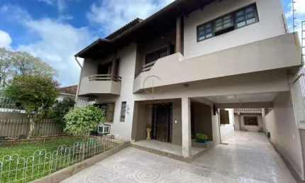 Casa com 4 quartos à venda no Fátima, Canoas 
