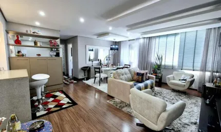 Apartamento com 3 dormitórios , 1 suíte  , 2 vagas cobertas no moinhos de vento