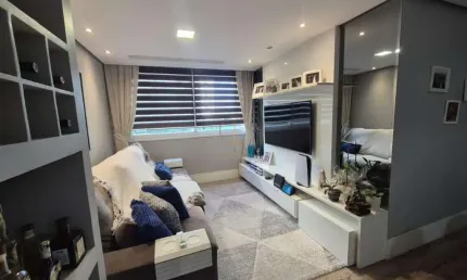 Apartamento com 3 dormitórios , 1 suíte  , 1 vaga coberta no moinhos de vento