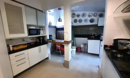 Casa em condomínio com 3 dormitórios,  centro de  canoas/rs.