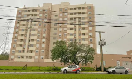 Apartamento de 02 dormitórios, 01 suíte,  sacada e churrasqueira e 02 vagas para veículos no bairro são josé