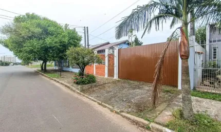 Ótimo terreno com casa térrea. piscina e 5 vagas de garagens no bairro são josé