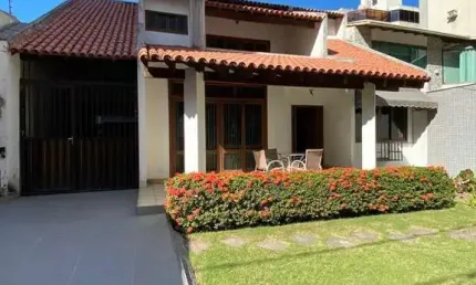 Casa duplex - 4 quartos sendo 1 suíte - jardim camburi