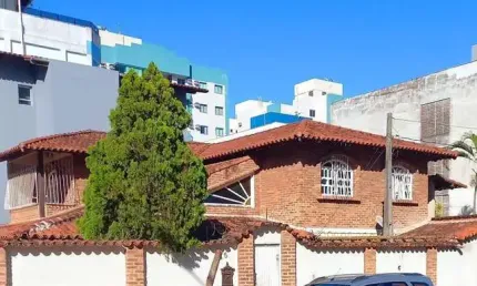 Casa com 6 quartos à venda no Jardim Camburi, Vitória 