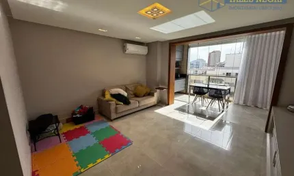 Apartamento em frente a praia em jardim camburi com 147m²