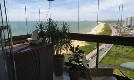 Apartamento de 3 quartos de frente para o mar, andar alto em itaparica