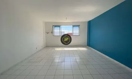 Sala comercial de 45m² com excelente localização na avenida fernando ferrari