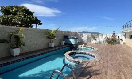 Casa com 4 quartos à venda na Rua Assis Brasil, Ponta de Baixo, São José