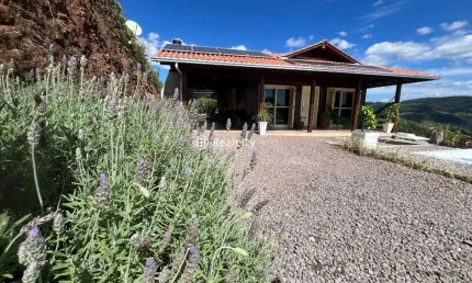 Casa com 3 quartos à venda na 2, 66, faria lemos (distrito), bento gonçalves por r$ 750.000