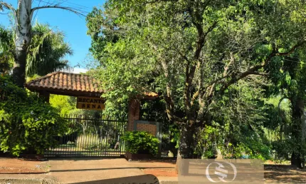 Chácara 4500 m2 e refúgio natural no parque tarumã em maringá, à 11 min. da catedral