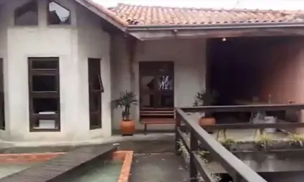Casa para venda no bairro jardim fonte áurea, localizado na cidade de poá/ sp, ponto de referência fonte áurea.  com 4 dormitórios, sendo 2 suítes, possui 2 banheiros,