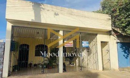 Casa para venda no bairro jardim amazonas, localizado na cidade de itaquaquecetuba / sp, ponto de referência estrada do são bento.  com 3 dormitórios, sendo 1 suíte, possui 2 banhe