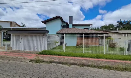 Casa com 5 quartos à venda na Rua Rosalino Dal Bó, 646, Santa Bárbara, Criciúma