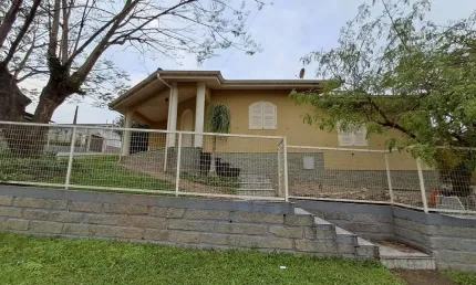 Casa com 3 quartos à venda no mina do mato, criciúma , 178 m2 por r$ 709.000
