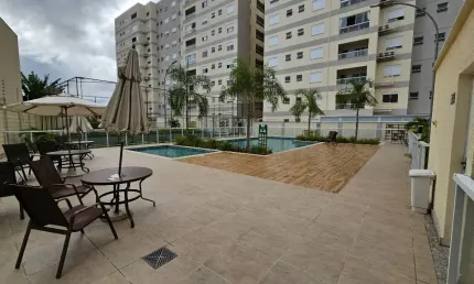 Apartamento 2/4 novo, nunca usado, pronto para morar, a 500 m da praia de buraquinho.