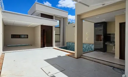 Disponível para venda em uma das melhores localizações do bairro betolândia.
