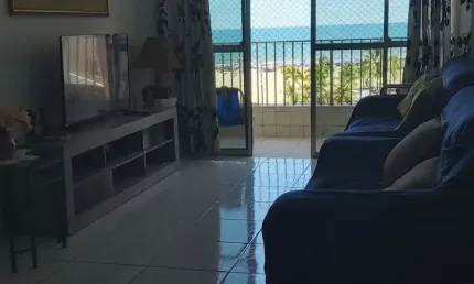 Apartamento 2 dormitórios sacada na sala frente mar guilhermina