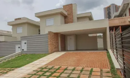 Sobrado com 189m² à venda em condomínio zona sul de ribeirão