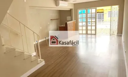 Casa com 3 quartos para alugar na Rua Vieira de Morais, Campo Belo, São Paulo