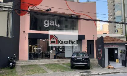 Ponto comercial na vila olímpia com 720m². 3 pisos, excelente localização.