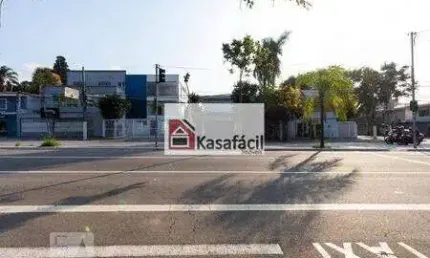 Casa com 3 quartos para alugar na Avenida Indianópolis, Indianópolis, São Paulo