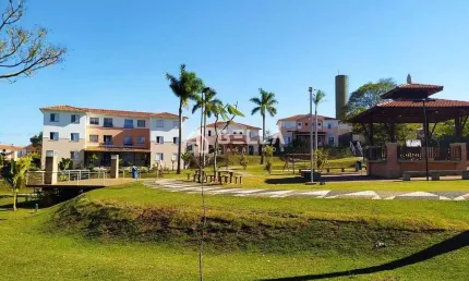 Casa em condomínio fechado com 3 quartos à venda na avenida das figueiras, vossoroca, votorantim, 114 m2 por r$ 708.000