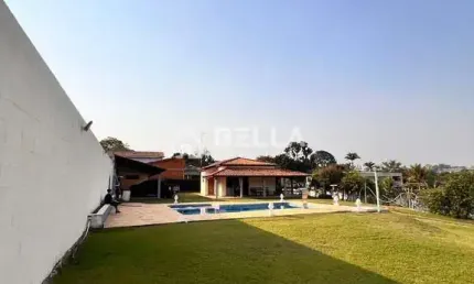 Chácara mobiliada com 2 suítes, piscina e pomar – ipanema, araçoiaba da serra