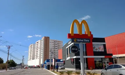 Ótima casa a venda na qr 106 em samambaia lote de 150m² ampl quintal próximo aos principais comércios da samambaia sul