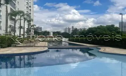 Vende-se apto 136m2,  andar intermediário com vista pra praça central. sendo  3 dormitórios sendo 3 suítes, lavabo