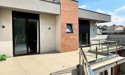 Casa térrea com 3 suítes e 4 vagas no condomínio villagio – conforto e segurança