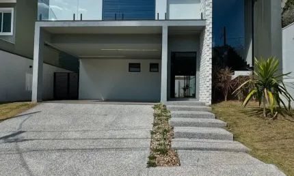 Descubra o conforto e a segurança de viver em um condomínio exclusivo.