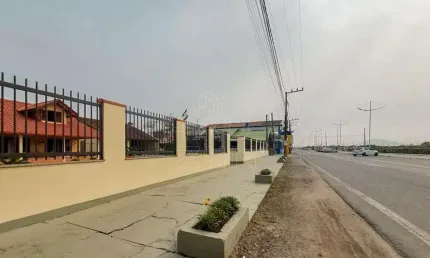 Casa para locação no bairro meia praia em navegantes sc!