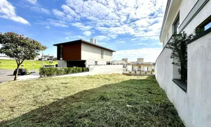 Terreno espetacular saint paul: sossego, segurança e sem vizinho de frente!