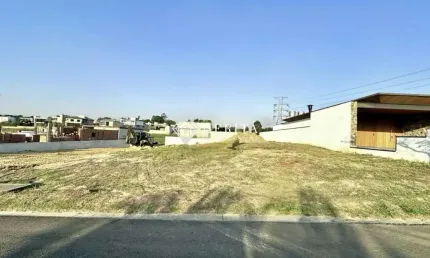 Terreno plano 503m² no villas do golfe! próximo às piscinas!
