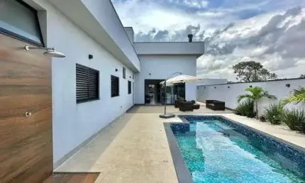 Imóvel para venda possui 200 metros quadrados com 3 quartos