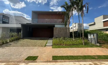 Casa magnífica à venda na região do alphaville dom pedro, campinas-sp