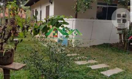Sítio para Venda em Nova Friburgo, Colonial61, 2 dormitórios, 2 banheiros, 1 vaga