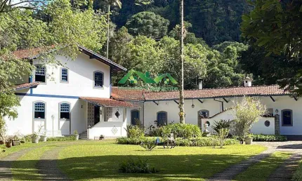 Casa para Venda em Nova Friburgo, Mury, 5 dormitórios, 2 suítes, 5 banheiros, 10 vagas