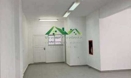 Loja Comercial para Venda em Nova Friburgo, Centro, 1 banheiro
