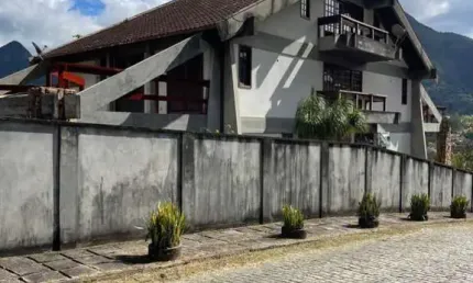 Casa para Venda em Nova Friburgo, Cônego, 5 dormitórios, 2 suítes, 4 banheiros, 5 vagas