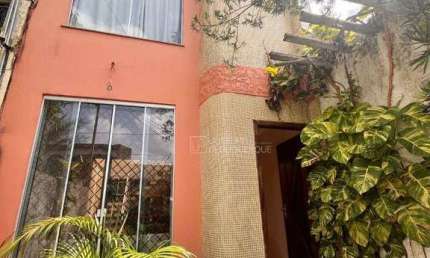 Casa com 3 dormitórios à venda, 225 m² por R$ 650.000,00 - Castanheira - Belém/PA