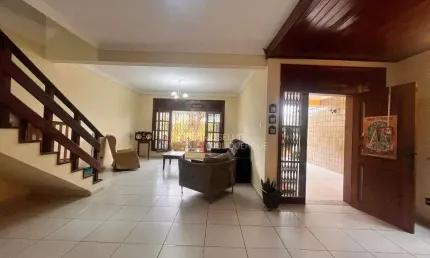 Casa com 4 dormitórios à venda, 260 m² por R$ 950.000,00 - Castanheira - Belém/PA