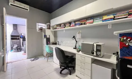 Casa com 3 dormitórios para alugar por R$ 3.000/mês - Cremação - Belém/PA