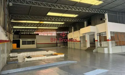 Galpão 700m² na avenida pedro ii no bairro carlos prates para aluguel!