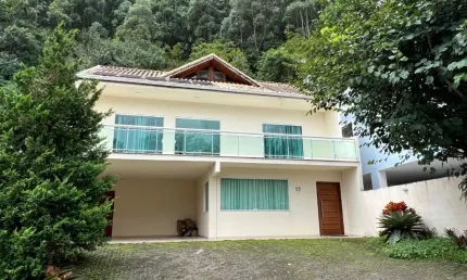 Linda casa duplex dos sonhos no cascatinha/nova friburgo/rj