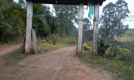 Fazenda à venda em nova friburgo-rj, bairro são geraldo, com 10,50 alqueires de área. oportunidade única para investimento. iluminação com painel solar