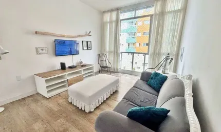 Apartamento mobiliado com vista para o mar na guilhermina - praia grande